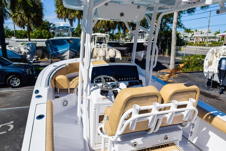 Thumbnail 10 for New 2020 Sportsman Heritage 231 Center Console boat for sale in West Palm Beach, FL