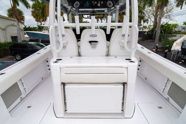 Thumbnail 13 for New 2020 Sportsman Open 352 Center Console boat for sale in West Palm Beach, FL