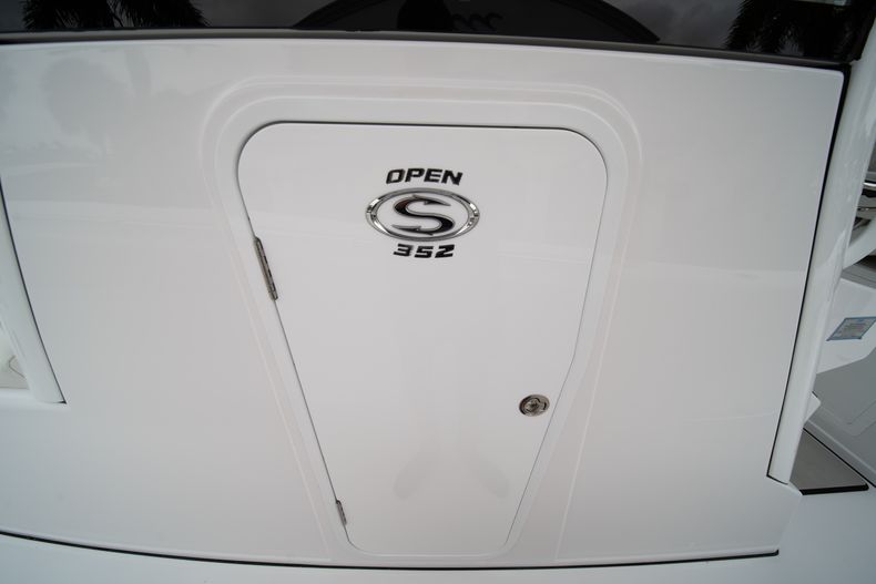 Thumbnail 22 for New 2020 Sportsman Open 352 Center Console boat for sale in West Palm Beach, FL
