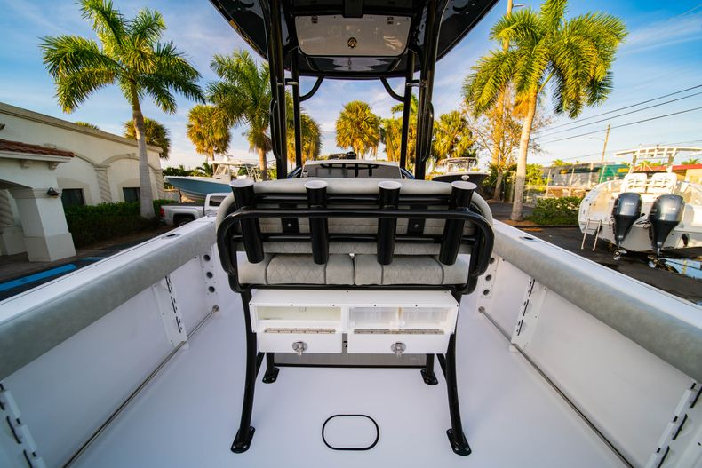 Thumbnail 19 for New 2020 Sportsman Open 232 Center Console boat for sale in Vero Beach, FL
