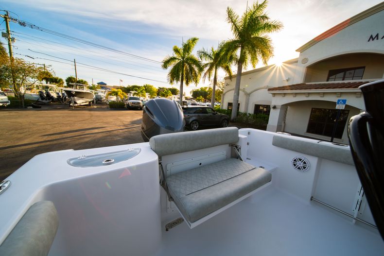 Thumbnail 12 for New 2020 Sportsman Open 232 Center Console boat for sale in Vero Beach, FL