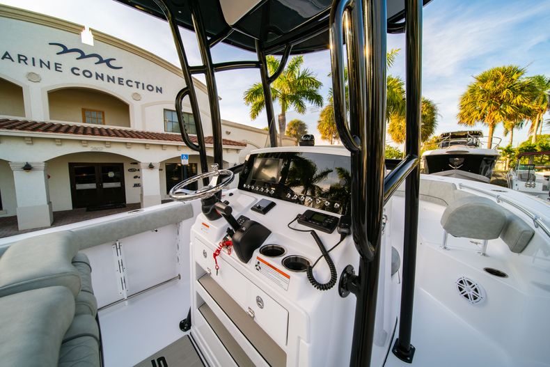 Thumbnail 21 for New 2020 Sportsman Open 232 Center Console boat for sale in Vero Beach, FL