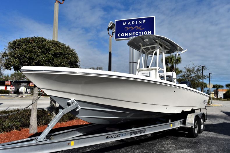 Thumbnail 34 for New 2020 Pathfinder 2600 HPS Bay Boat boat for sale in Vero Beach, FL