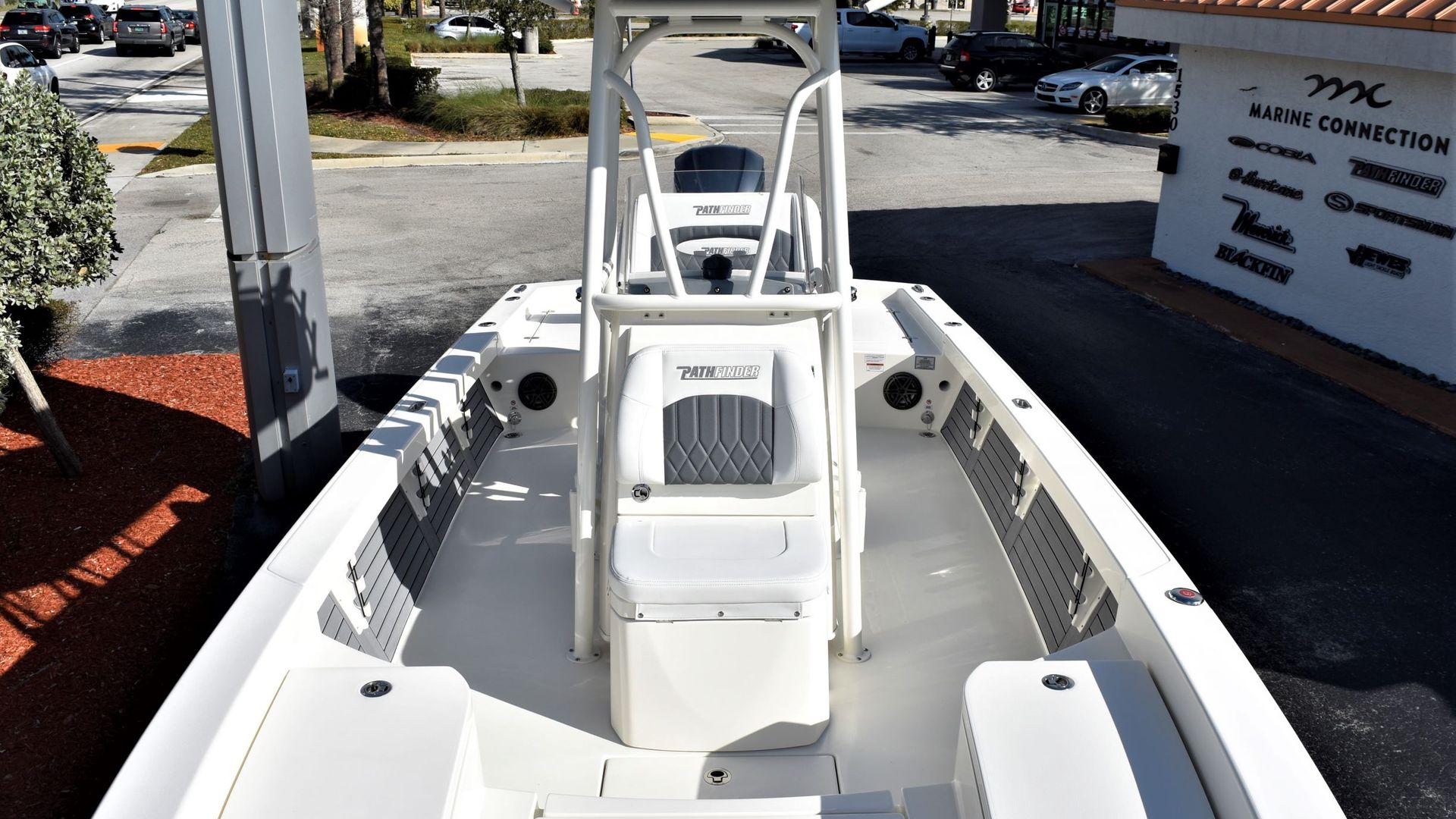 New 2020 Pathfinder 2600 HPS Bay Boat #A025 image 18