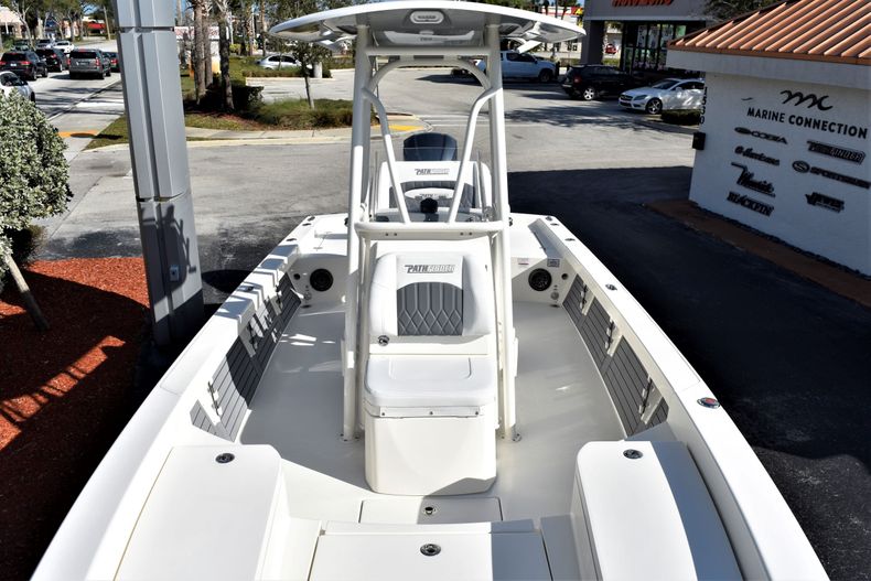 Thumbnail 17 for New 2020 Pathfinder 2600 HPS Bay Boat boat for sale in Vero Beach, FL