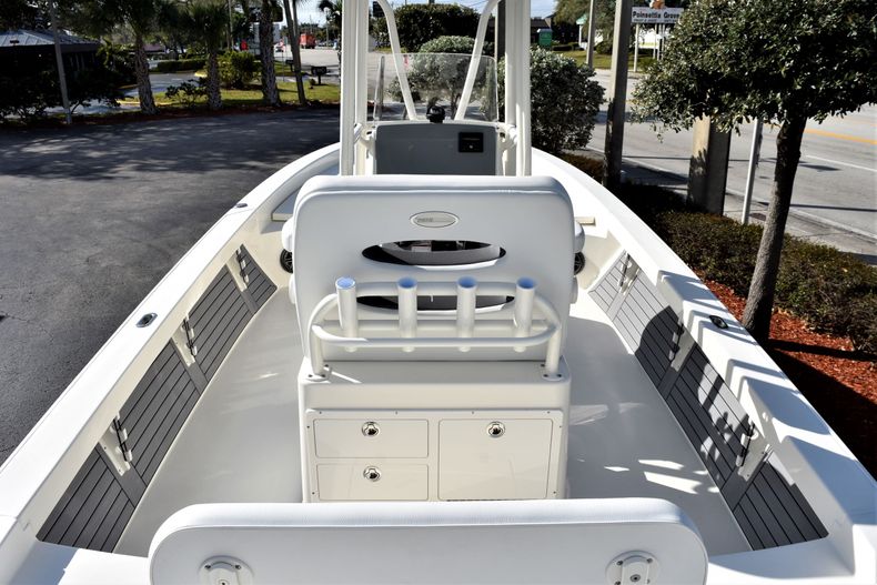 Thumbnail 10 for New 2020 Pathfinder 2600 HPS Bay Boat boat for sale in Vero Beach, FL