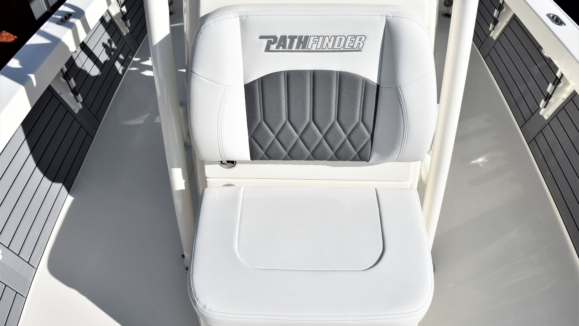 New 2020 Pathfinder 2600 HPS Bay Boat #A025 image 20