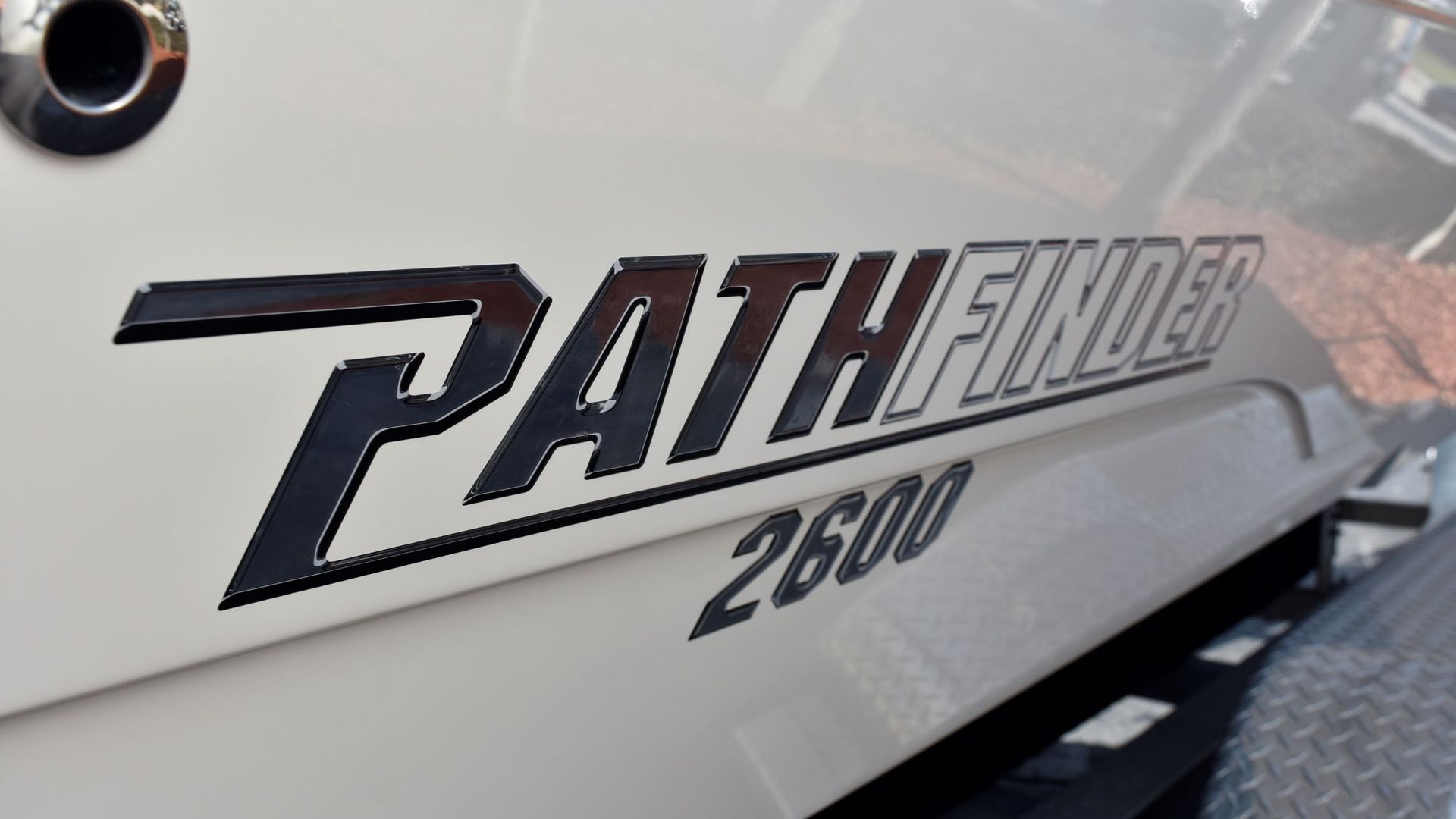 New 2020 Pathfinder 2600 HPS Bay Boat #A025 image 7