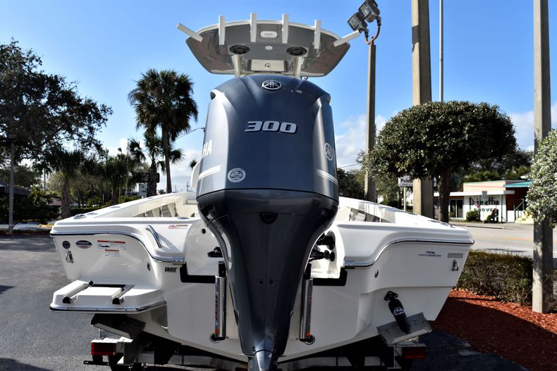Thumbnail 4 for New 2020 Pathfinder 2600 HPS Bay Boat boat for sale in Vero Beach, FL