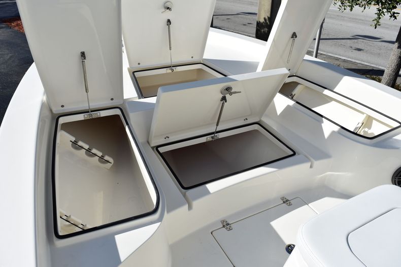 Thumbnail 15 for New 2020 Pathfinder 2600 HPS Bay Boat boat for sale in Vero Beach, FL