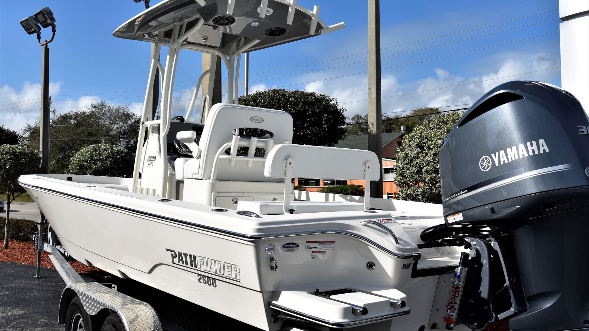 New 2020 Pathfinder 2600 HPS Bay Boat #A025 image 4