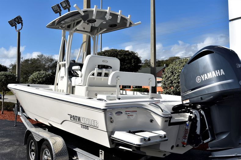 Thumbnail 3 for New 2020 Pathfinder 2600 HPS Bay Boat boat for sale in Vero Beach, FL
