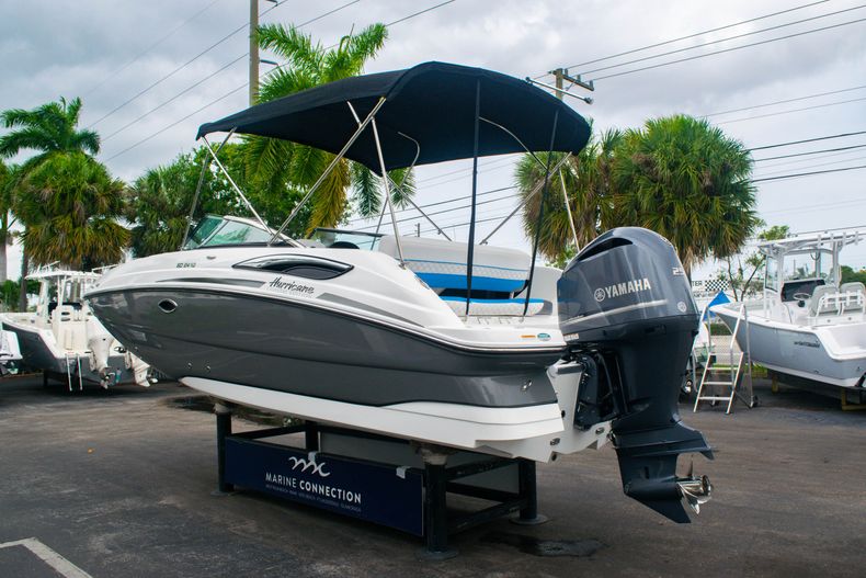 Thumbnail 5 for New 2019 Hurricane SunDeck SD 2410 OB boat for sale in West Palm Beach, FL