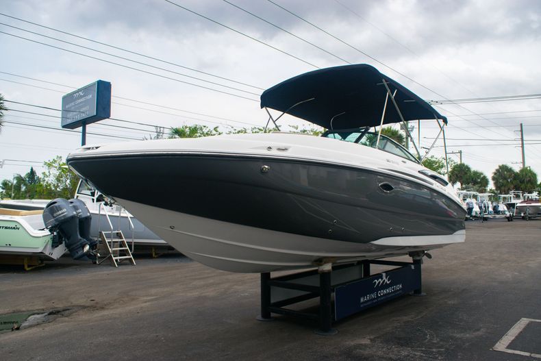 Thumbnail 3 for New 2019 Hurricane SunDeck SD 2410 OB boat for sale in West Palm Beach, FL