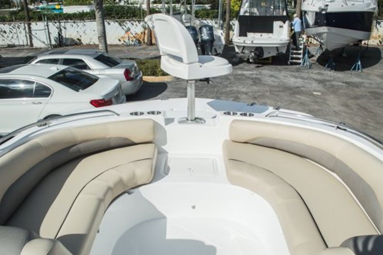 Thumbnail 23 for New 2014 Hurricane SunDeck Sport SS 188 OB boat for sale in West Palm Beach, FL