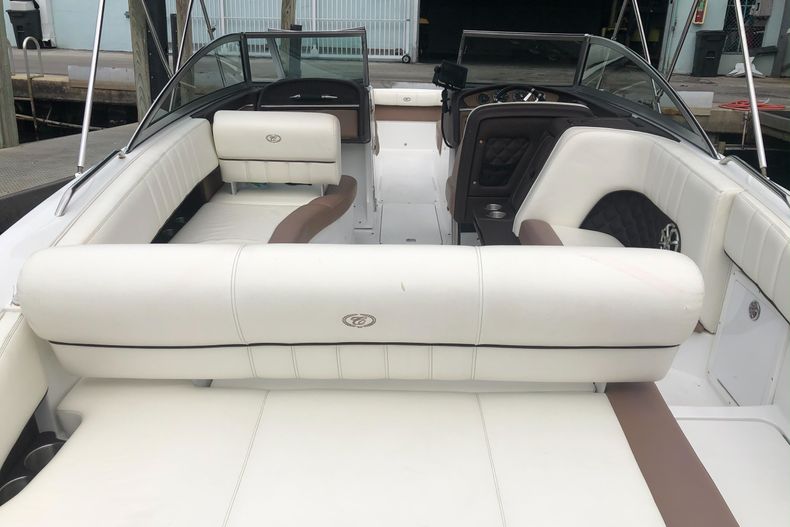 Thumbnail 6 for Used 2011 Cobalt 276 boat for sale in Miami, FL