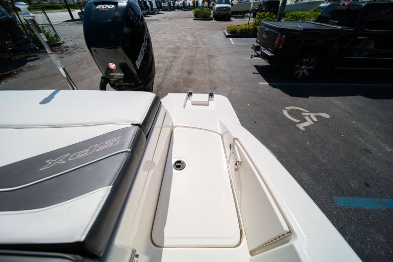 Thumbnail 29 for Used 2015 Sea Ray 21 SPX boat for sale in West Palm Beach, FL