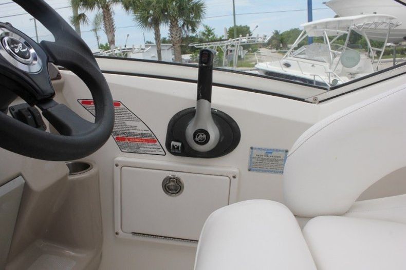 Thumbnail 35 for Used 2006 Sea Ray 260 Sundancer boat for sale in West Palm Beach, FL