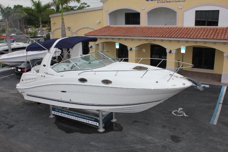 Thumbnail 97 for Used 2006 Sea Ray 260 Sundancer boat for sale in West Palm Beach, FL