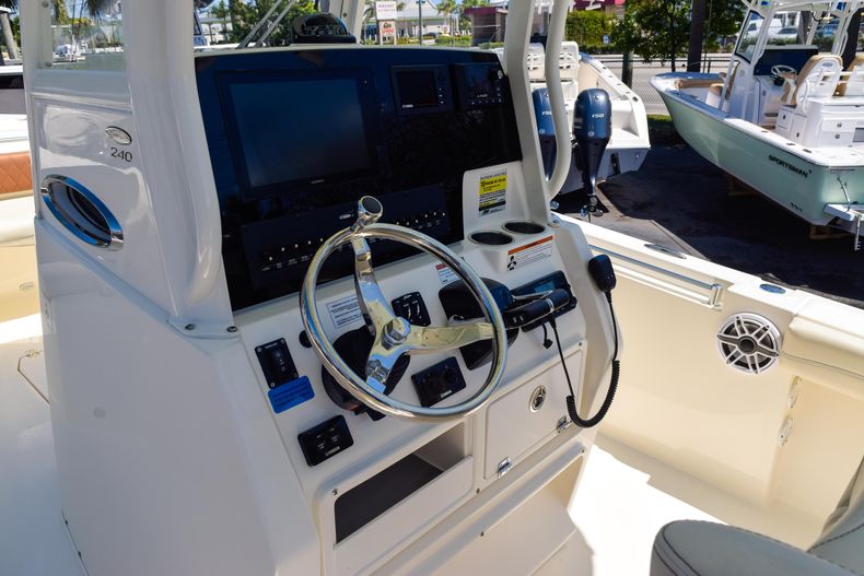 Thumbnail 49 for New 2020 Cobia 240 CC Center Console boat for sale in West Palm Beach, FL