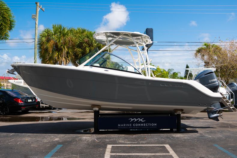 Thumbnail 4 for New 2020 Cobia 240 DC Dual Console boat for sale in Vero Beach, FL
