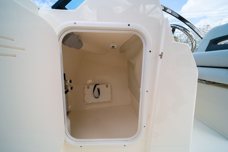 Thumbnail 47 for New 2020 Cobia 240 DC Dual Console boat for sale in Vero Beach, FL