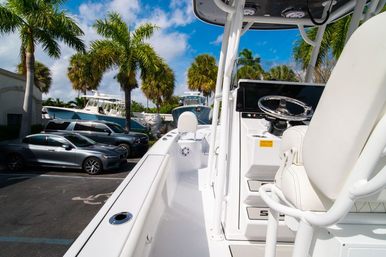Thumbnail 16 for New 2020 Sportsman Masters 247 Bay Boat boat for sale in Miami, FL