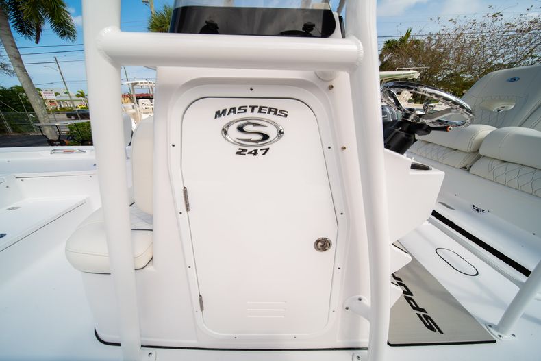 Thumbnail 28 for New 2020 Sportsman Masters 247 Bay Boat boat for sale in Miami, FL