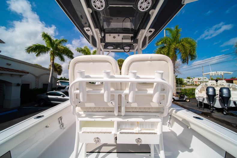 Thumbnail 15 for New 2020 Sportsman Masters 247 Bay Boat boat for sale in Miami, FL