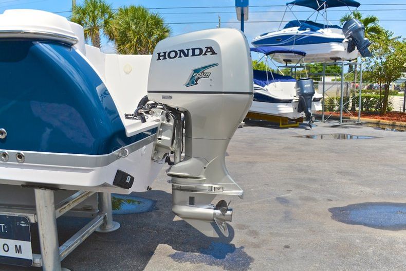 Thumbnail 23 for Used 2008 Pro-Line 23 Express Walk Around boat for sale in West Palm Beach, FL