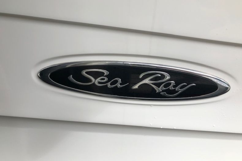 Thumbnail 10 for Used 2018 Sea Ray SLX 350 Outboard boat for sale in West Palm Beach, FL