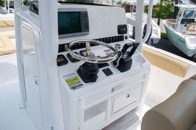 Thumbnail 34 for Used 2013 Sea Hunt 25 Gamefisher boat for sale in West Palm Beach, FL