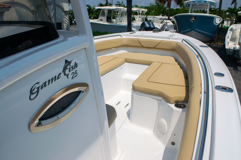 Thumbnail 37 for Used 2013 Sea Hunt 25 Gamefisher boat for sale in West Palm Beach, FL