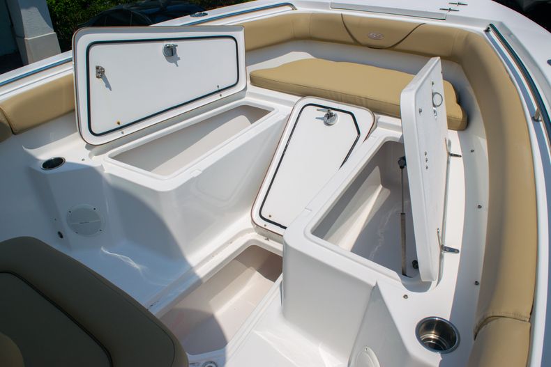 Thumbnail 38 for Used 2013 Sea Hunt 25 Gamefisher boat for sale in West Palm Beach, FL