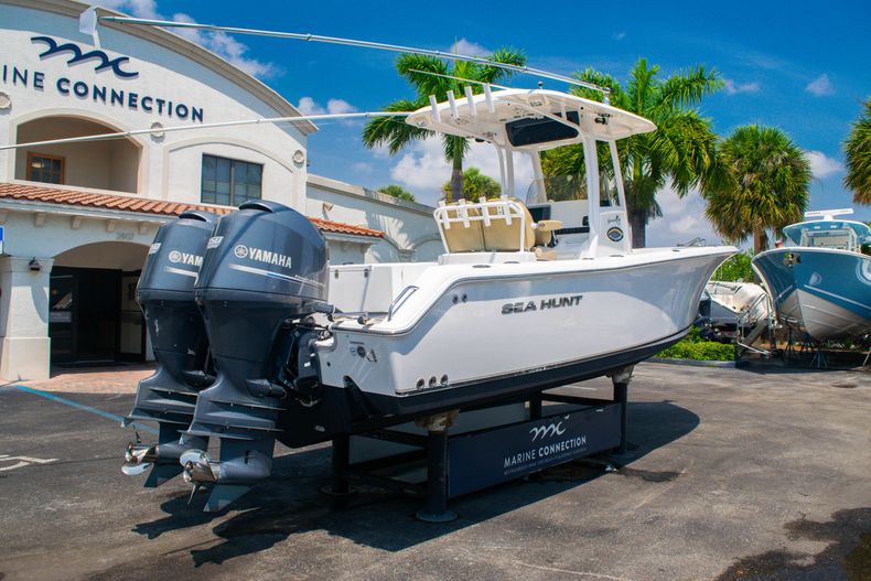 Thumbnail 7 for Used 2013 Sea Hunt 25 Gamefisher boat for sale in West Palm Beach, FL