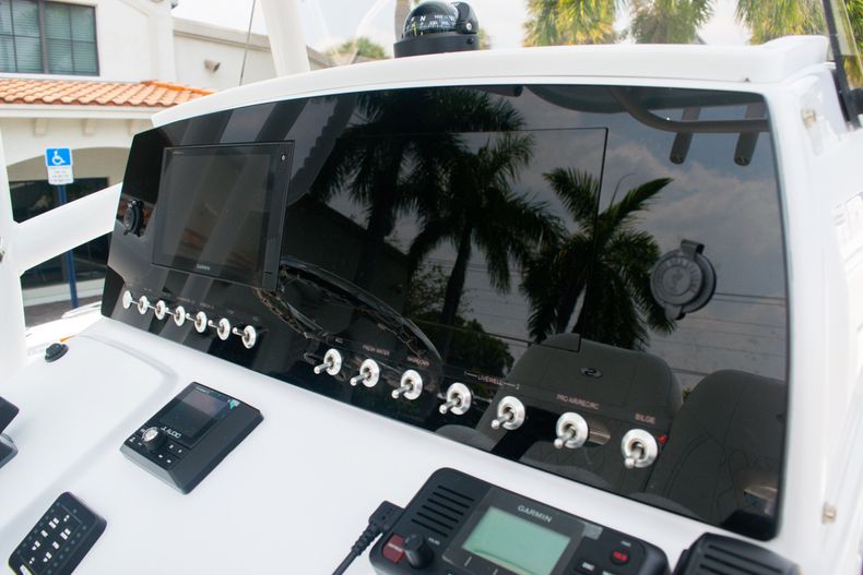 Thumbnail 28 for New 2020 Sportsman Open 232 Center Console boat for sale in Vero Beach, FL