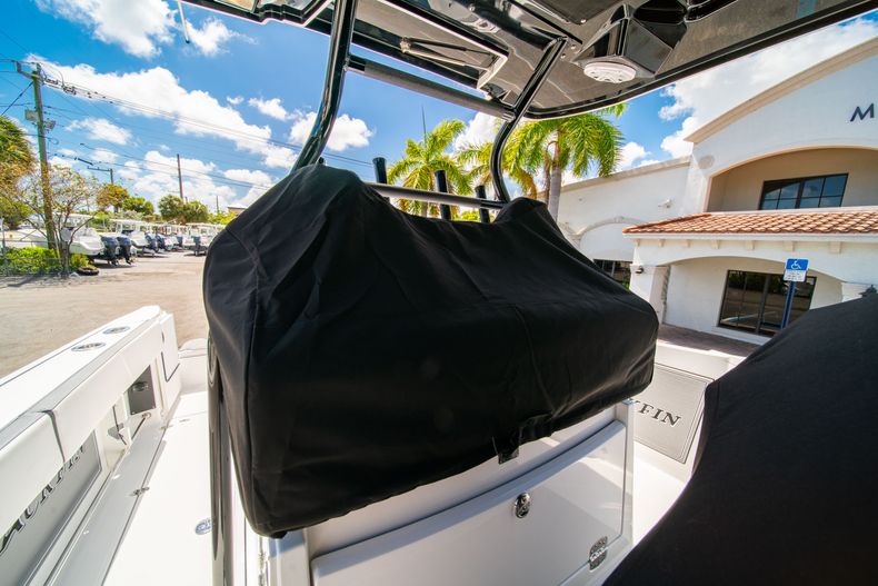 Thumbnail 68 for New 2020 Blackfin 332CC boat for sale in West Palm Beach, FL