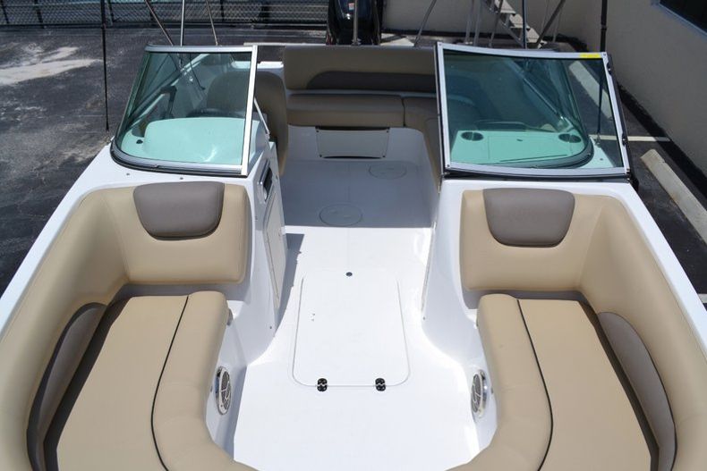 Thumbnail 14 for New 2015 Hurricane SunDeck SD 187 OB boat for sale in Vero Beach, FL
