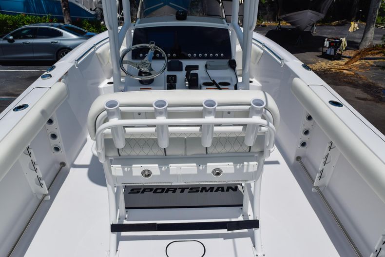 Thumbnail 10 for New 2020 Sportsman Heritage 231 Center Console boat for sale in West Palm Beach, FL