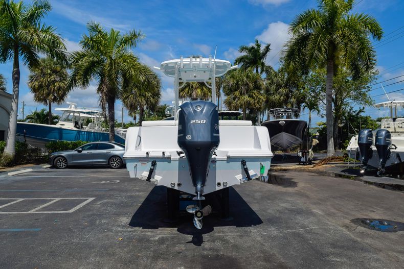 Thumbnail 6 for New 2020 Sportsman Heritage 231 Center Console boat for sale in West Palm Beach, FL