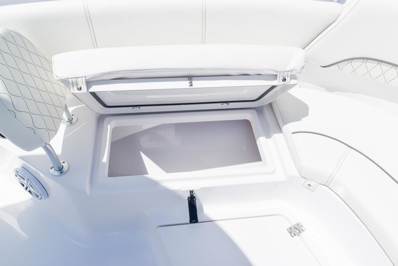 Thumbnail 51 for New 2020 Sportsman Heritage 231 Center Console boat for sale in West Palm Beach, FL