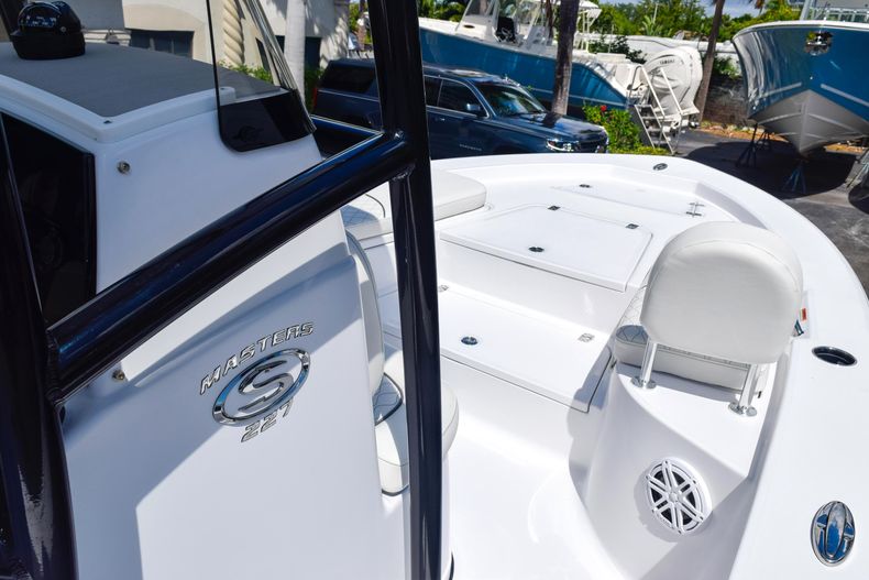 Thumbnail 46 for New 2020 Sportsman Masters 227 Bay Boat boat for sale in West Palm Beach, FL