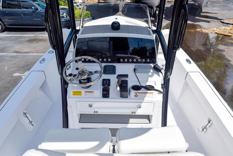 Thumbnail 23 for New 2020 Sportsman Masters 227 Bay Boat boat for sale in West Palm Beach, FL