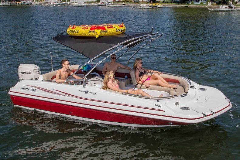 New 2014 Hurricane SunDeck Sport SS 201 OB boat for sale in West Palm Beach, FL