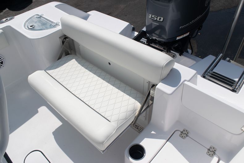 Thumbnail 13 for New 2020 Sportsman Open 212 Center Console boat for sale in Stuart, FL