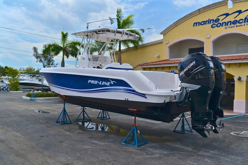 Thumbnail 1 for Used 2005 Pro-Line 29 Super Sport CC boat for sale in West Palm Beach, FL