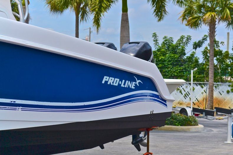 Thumbnail 8 for Used 2005 Pro-Line 29 Super Sport CC boat for sale in West Palm Beach, FL