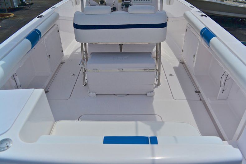 Thumbnail 25 for Used 2005 Pro-Line 29 Super Sport CC boat for sale in West Palm Beach, FL