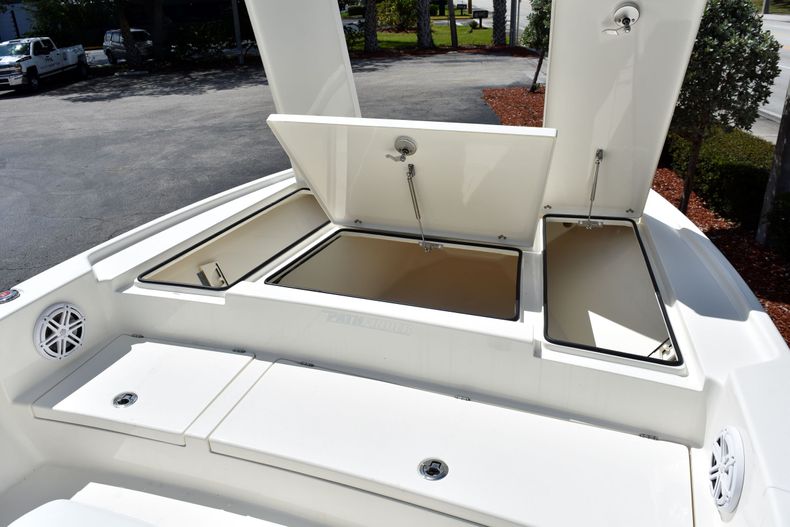 Thumbnail 16 for New 2020 Pathfinder 2500 Hybrid Bay Boat boat for sale in Vero Beach, FL
