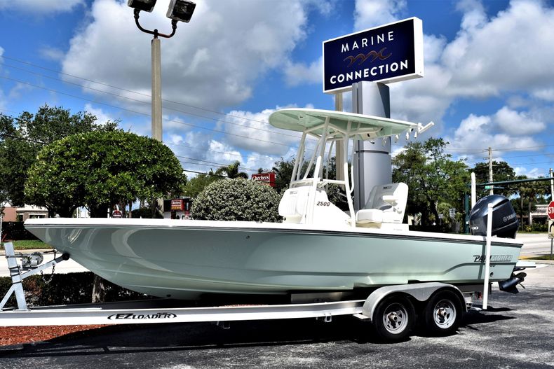 Thumbnail 1 for New 2020 Pathfinder 2500 Hybrid Bay Boat boat for sale in Vero Beach, FL
